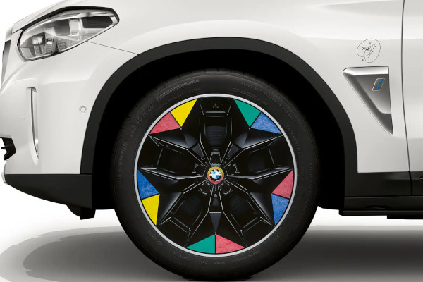 Cerchi aerodinamici BMW iX3 Spencer Mar Guilburt